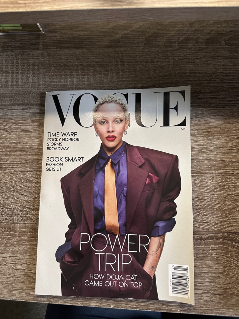 Vogue Magazine April 2026 - Picture 2 of 4